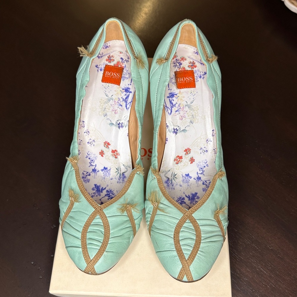 Hugo Boss Eleanora 3" heel